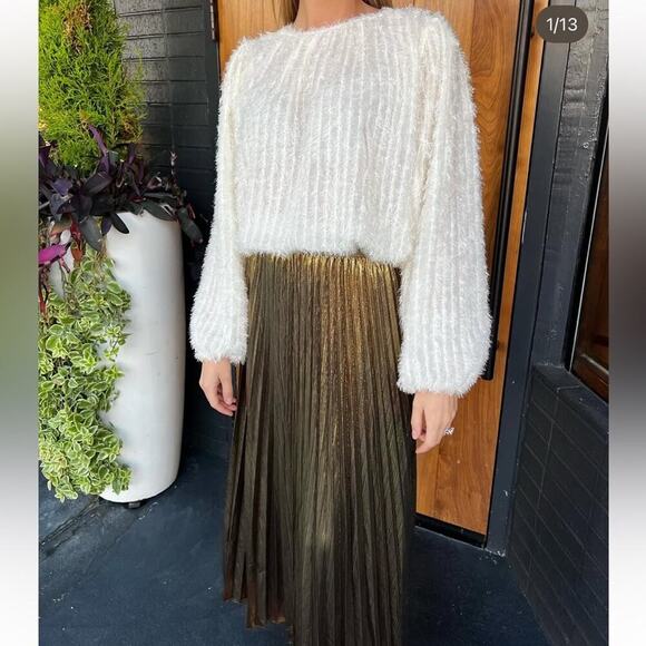 Lauren Ralph Lauren pleated metallic gold/green midi skirt like new size 8 - Picture 1 of 6